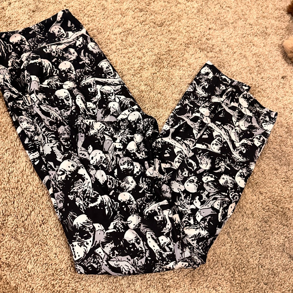 Halloween The Walking Dead Stylish Black and White Leggings